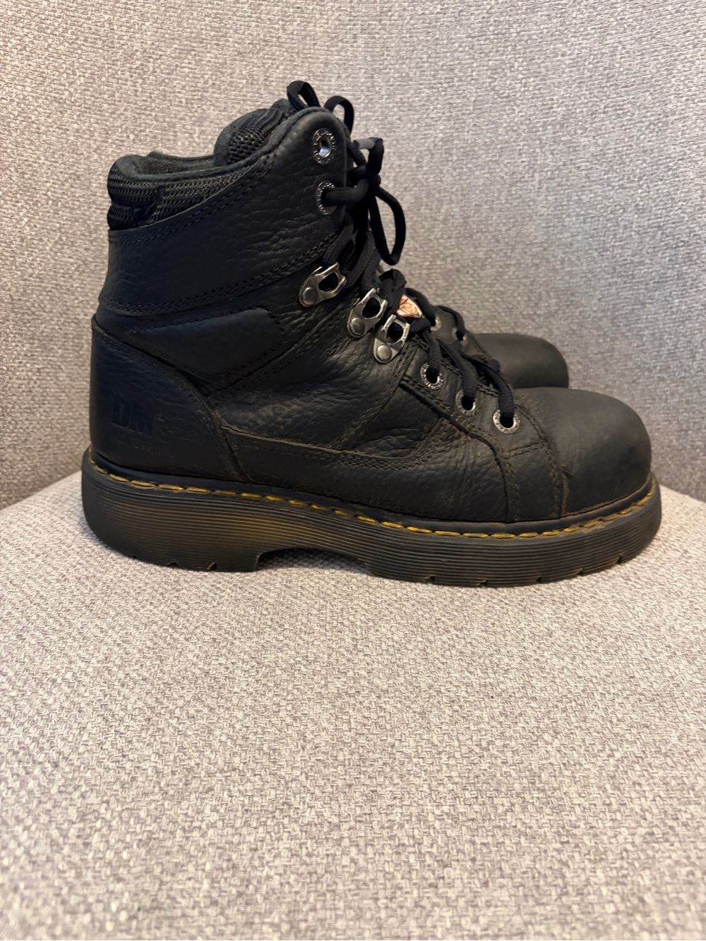 DR. MARTENS- size 7 men’s/ size 8 ladies black Ironbridge Steel Toe Work Boots. - Picture 2 of 6